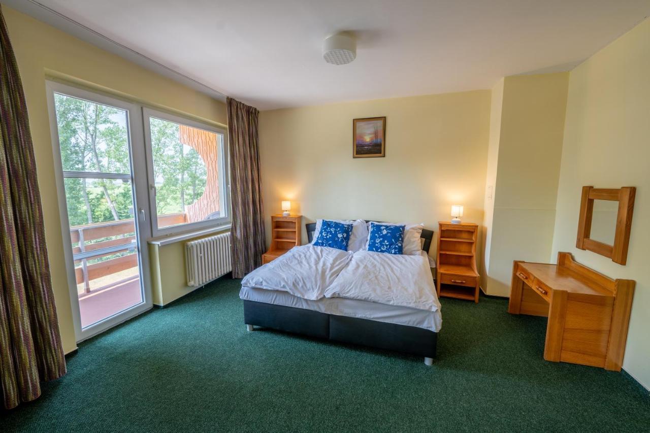 Rekreacne Stredisko Patince - Family Resort Екстер'єр фото